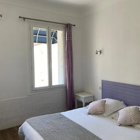 מלון Agathe'hotel 2*